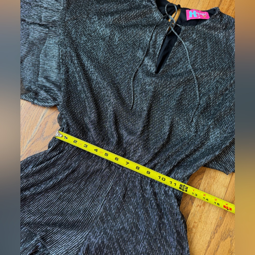 Metallic Romper - Picture 14 of 16